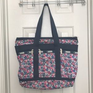 LeSportSac Large Zip-Top Tote